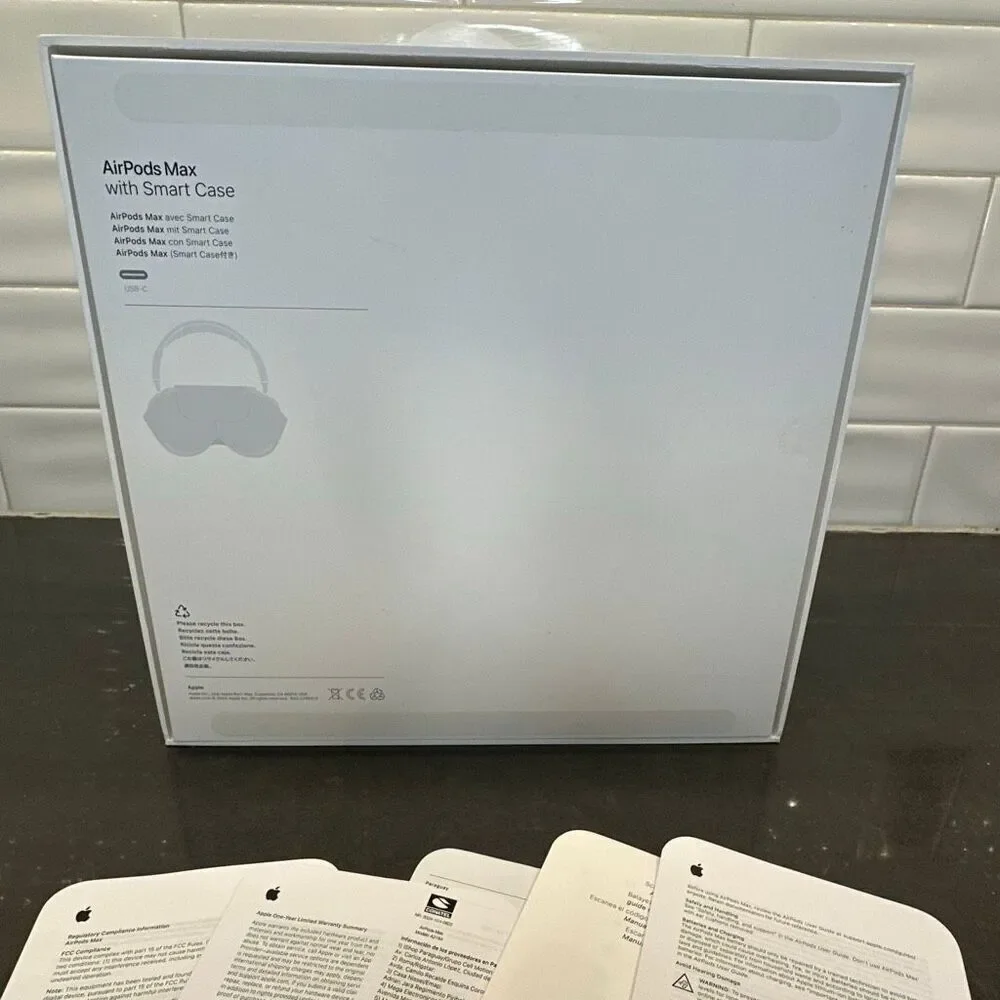 AirPods Max Box